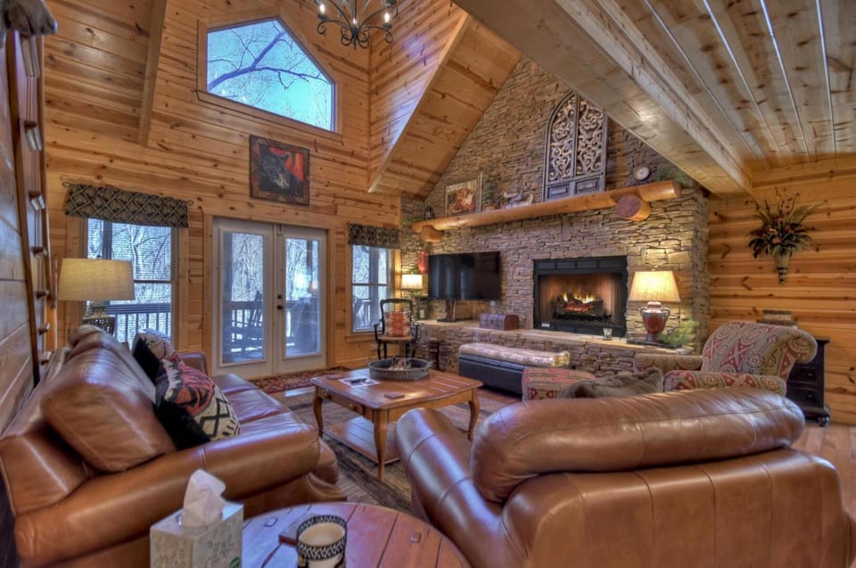 Mountain Creek Lodge House in Georgia