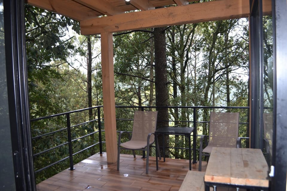 Natural landscape, View (from property/room), Balcony/Terrace