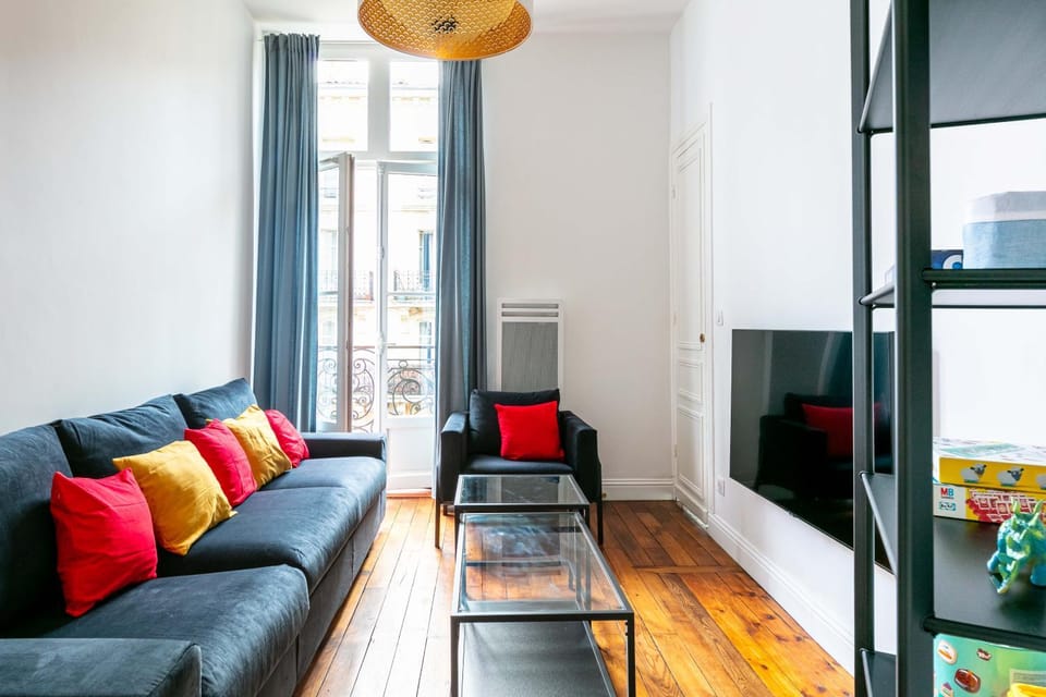 Communal lounge/ TV room, Game Room, TV and multimedia, Living room, Seating area