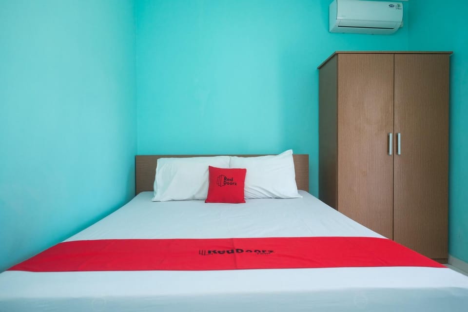 Bed, Bedroom, wardrobe