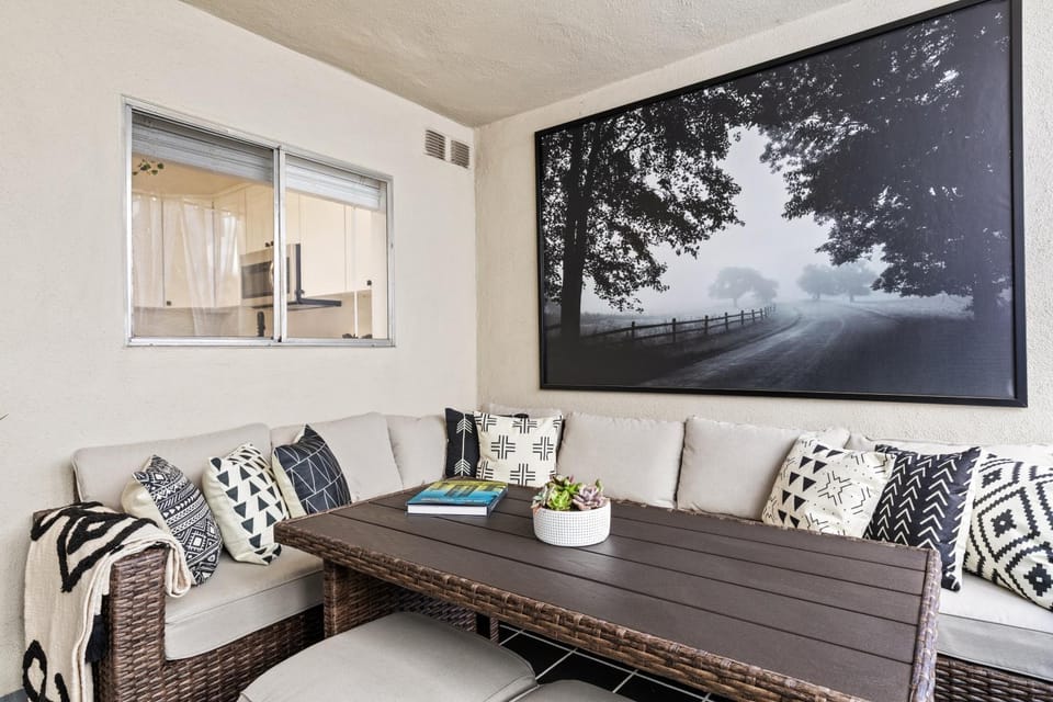 Balcony/Terrace, Seating area, Dining area