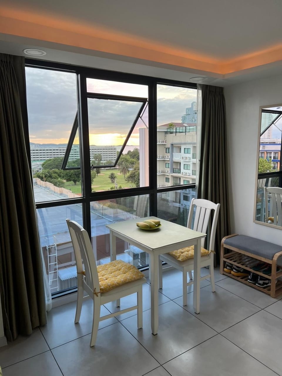 Двухкомнатная квартира с видом на море Siam Oriental Tropical Garden Apartment in Pattaya City