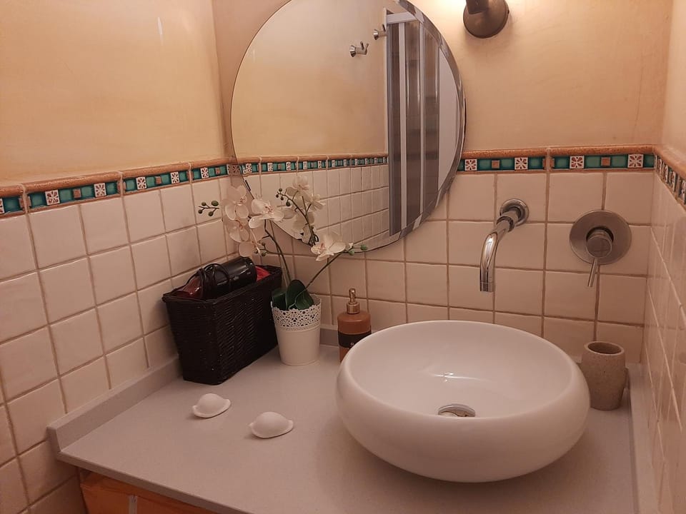 Property building, Bathroom