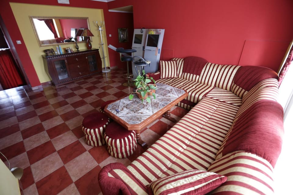 Lounge or bar