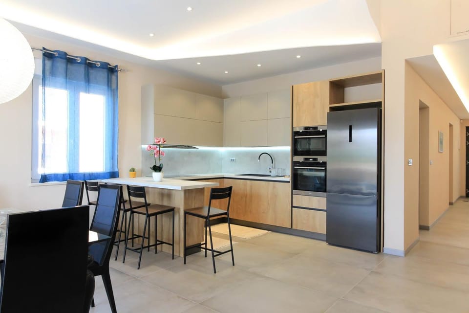 New modern villa Riz with private pool near the town center and beach by WiiBuk Villa in Pula