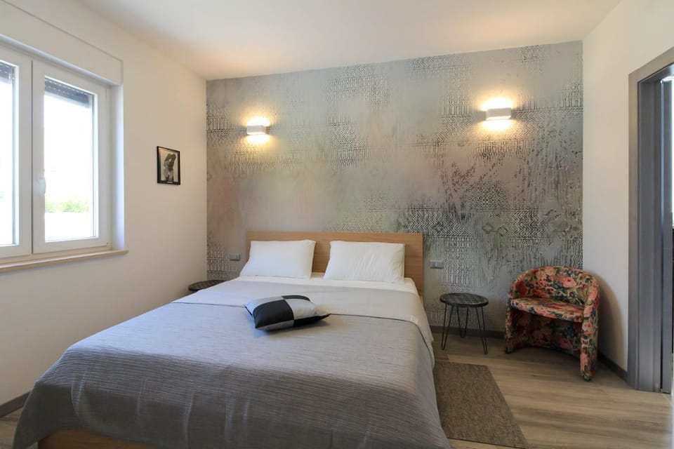 New modern villa Riz with private pool near the town center and beach by WiiBuk Villa in Pula