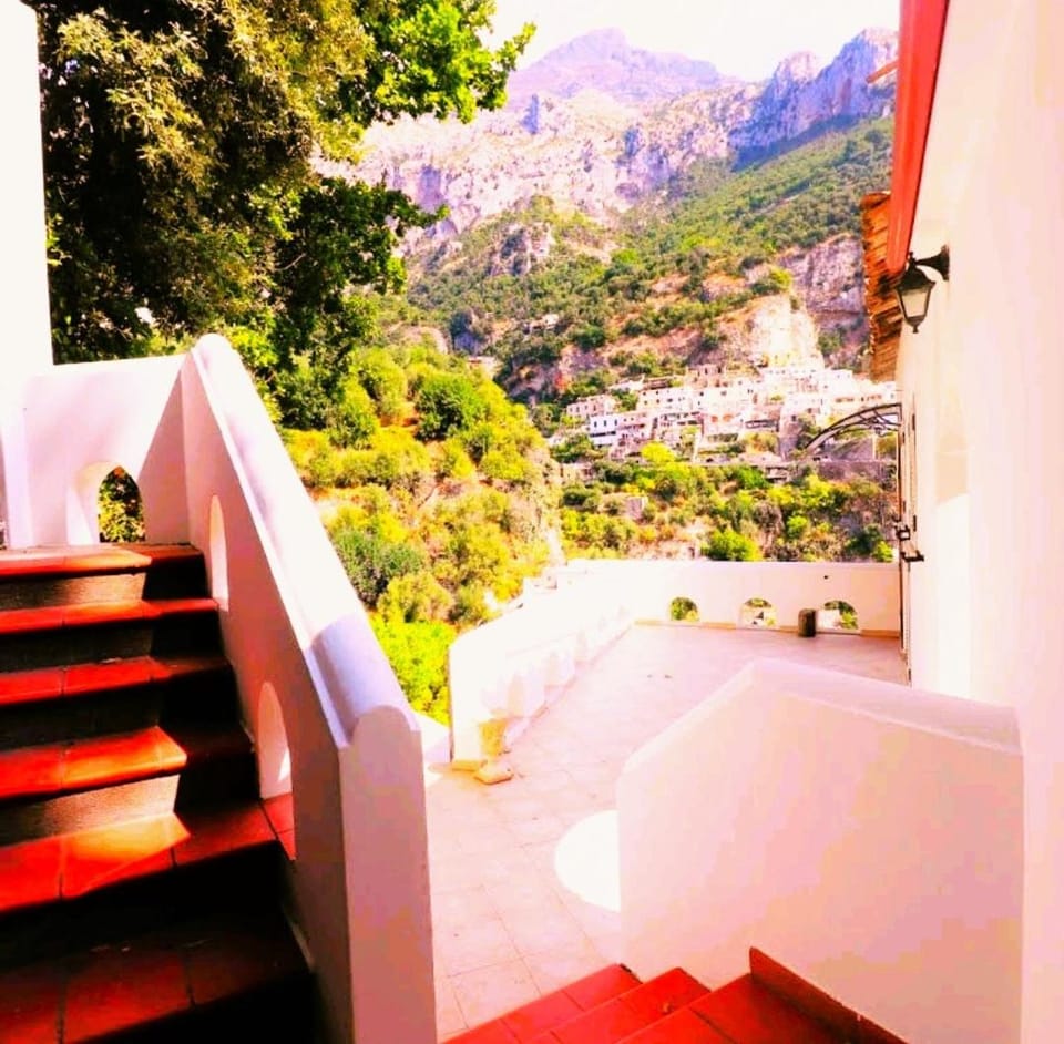 Villa Carrino Twin Apartment in Positano