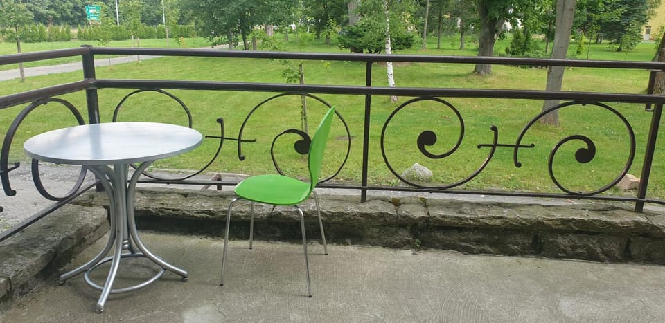 Spring, Balcony/Terrace, Garden view