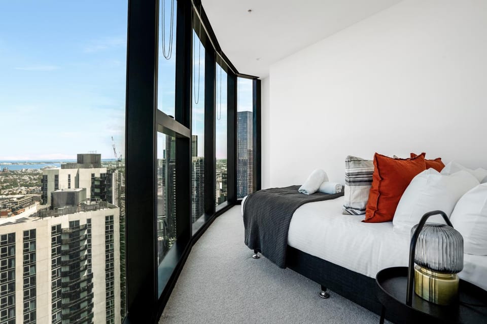 3BR 2BATH, Southbank, Crown, Sea View, Level 39 Apartment in Southbank