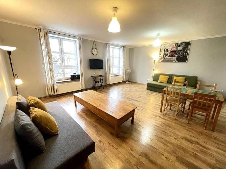Communal lounge/ TV room, Living room, Seating area, Dining area