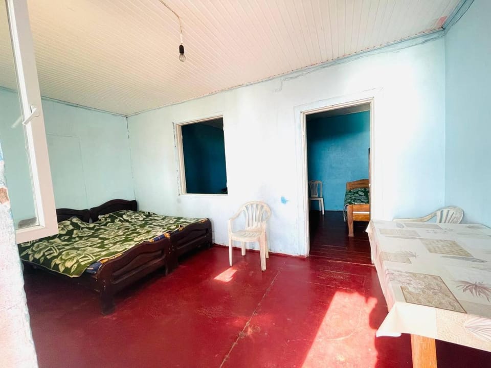 Bed, Living room, Photo of the whole room, Bedroom