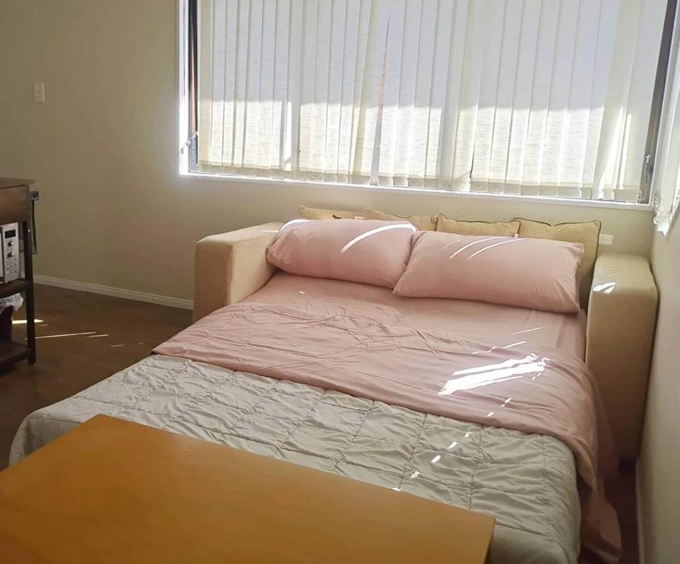 Bed, Lounge or bar