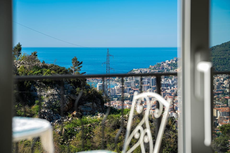 Day, Natural landscape, Balcony/Terrace, Mountain view, Sea view