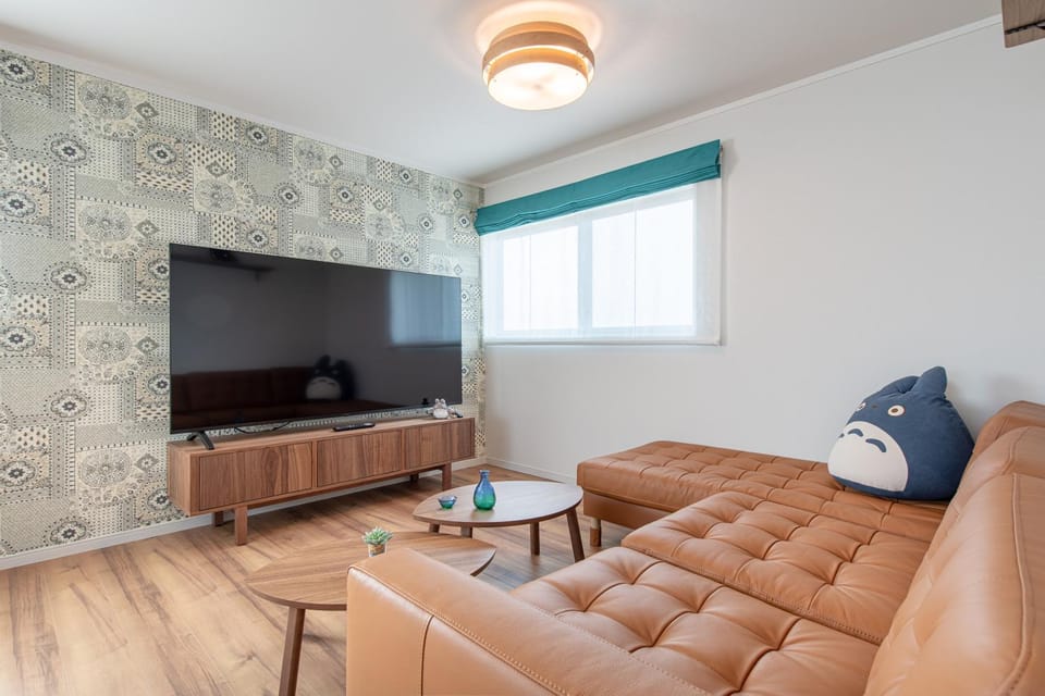 Communal lounge/ TV room, TV and multimedia, Living room, Seating area