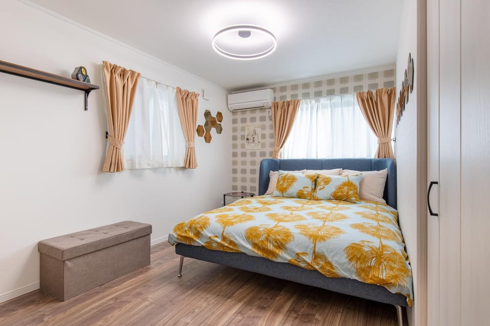Bed, Photo of the whole room, Bedroom, wardrobe