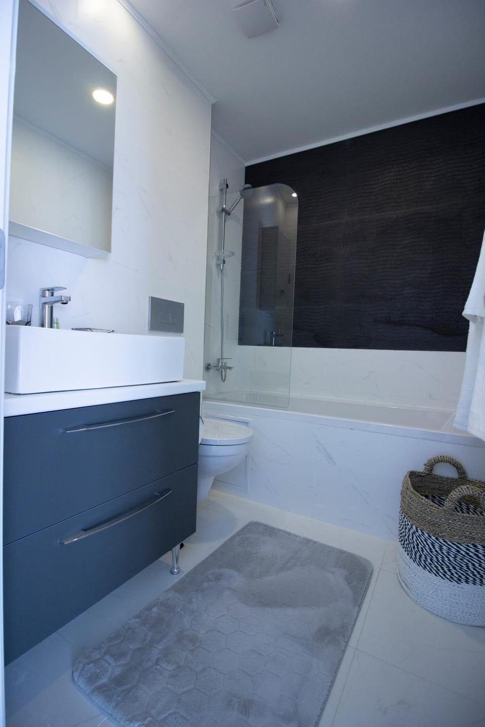 Shower, Bathroom, Bath, towels