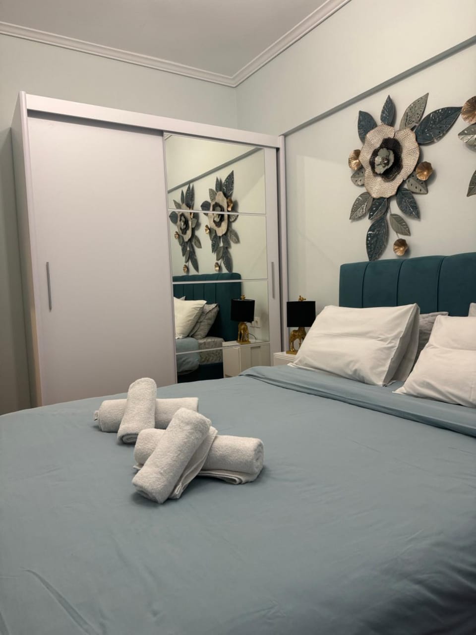 Bedroom, wardrobe