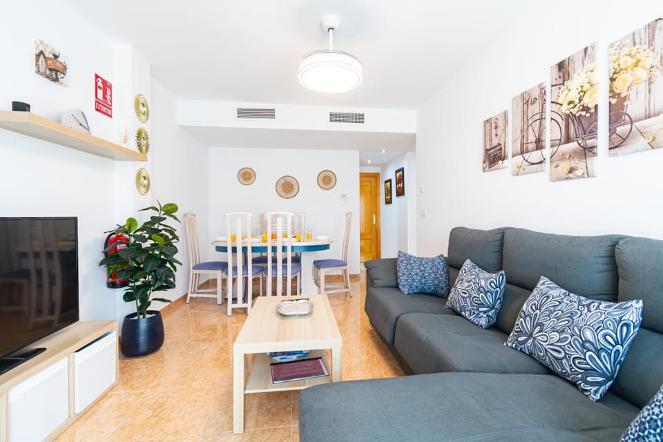 TV and multimedia, Living room, Dining area