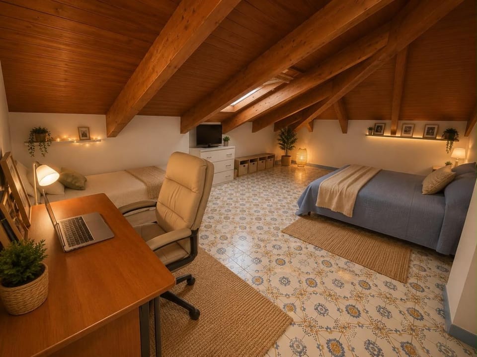 TV and multimedia, Photo of the whole room, Bedroom