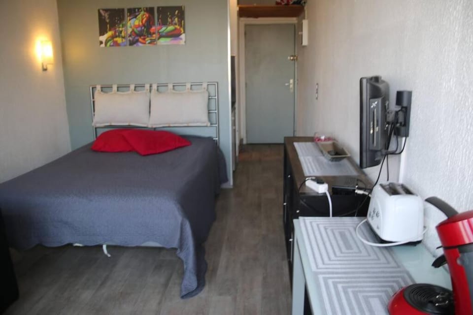 Studio 646, Port Nature 6 au village naturiste Apartment in Agde
