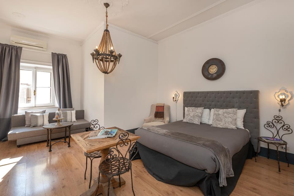 Bed, View (from property/room), Other, Photo of the whole room, Seating area, Bedroom