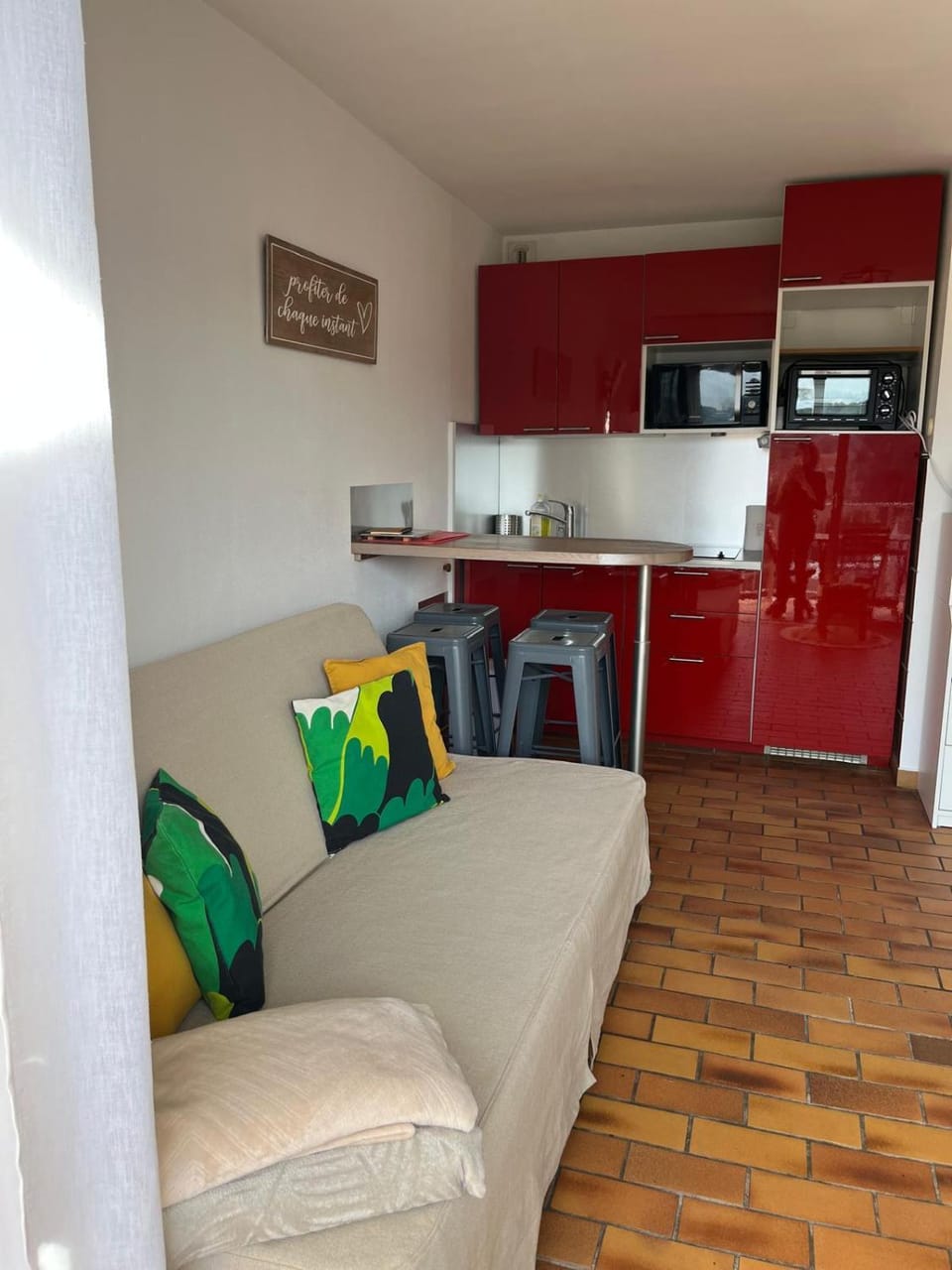 Élégant Studio au calme 2mn mer Wifi Clim Terrasse parking Apartment in Six-Fours-les-Plages