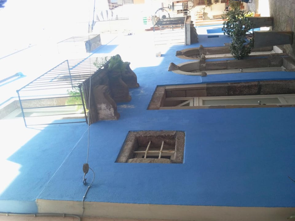 Property building, Facade/entrance, Internal: Not applicable to any particular room