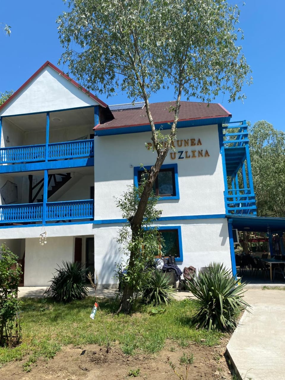 Pensiunea Uzlina Bed and Breakfast in Romania