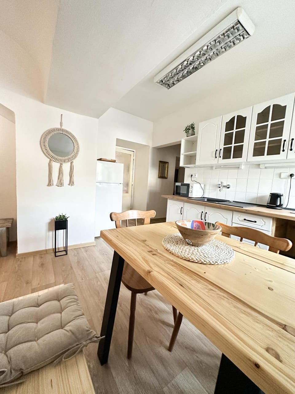 Kitchen or kitchenette, Kitchen or kitchenette, Seating area, Dining area, minibar, pet friendly, stove