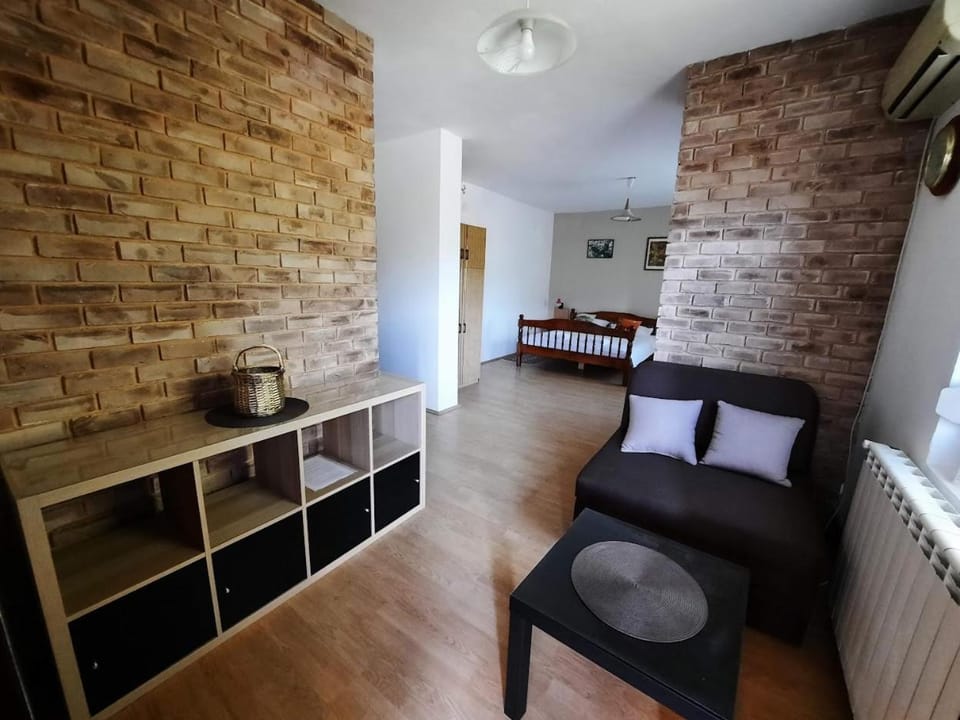Living room, Photo of the whole room, Seating area