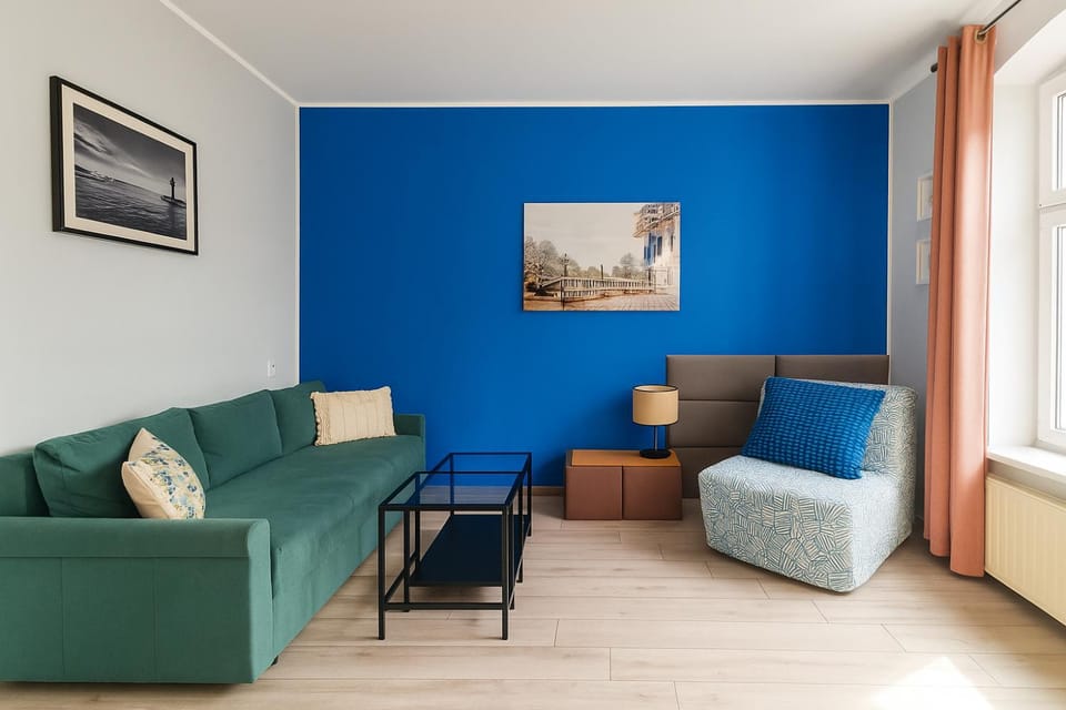 Living room, Bedroom