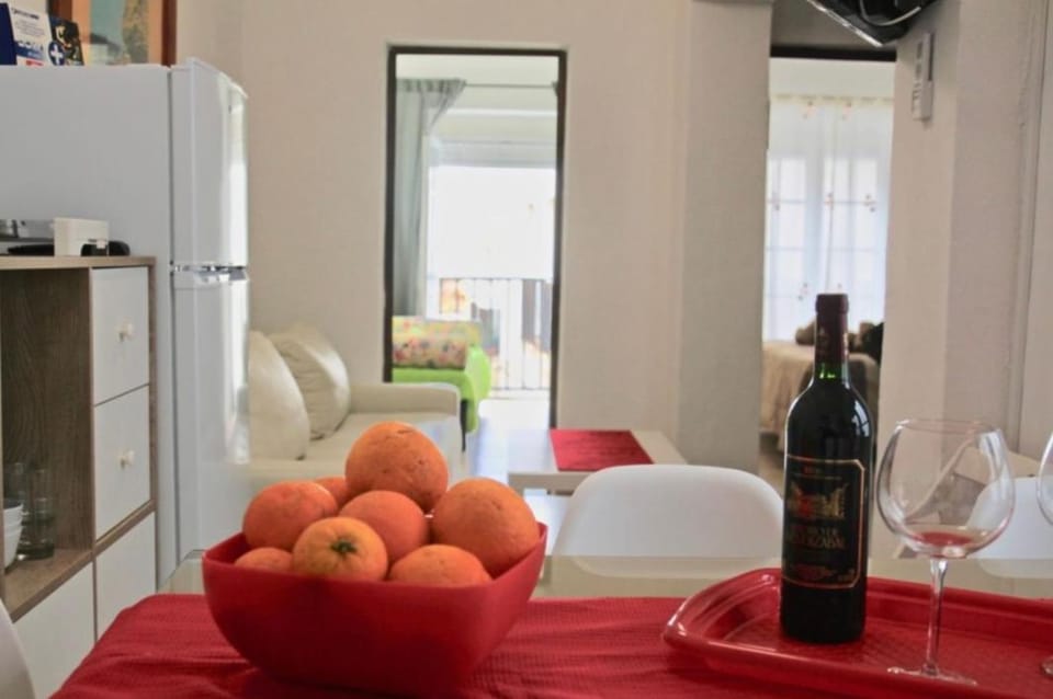 Bed, Kitchen or kitchenette, Living room, Dining area