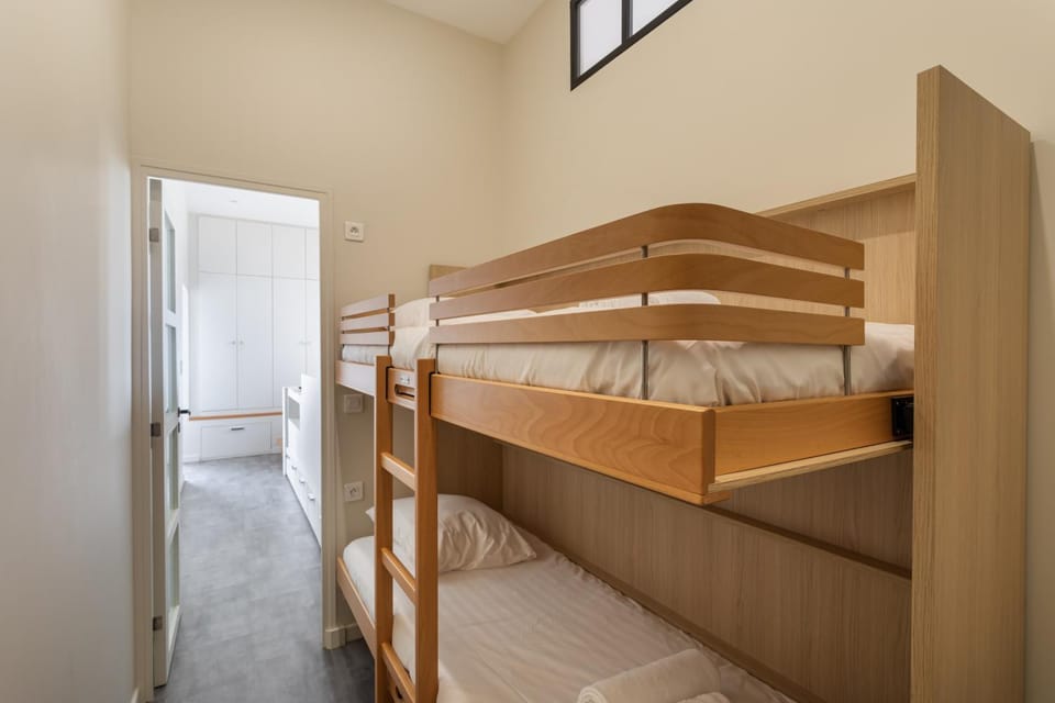 bunk bed