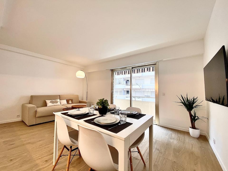 Appartement Cannes 2 chambres - 14J Apartment in Cannes