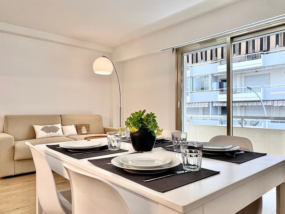 Appartement Cannes 2 chambres - 14J Apartment in Cannes