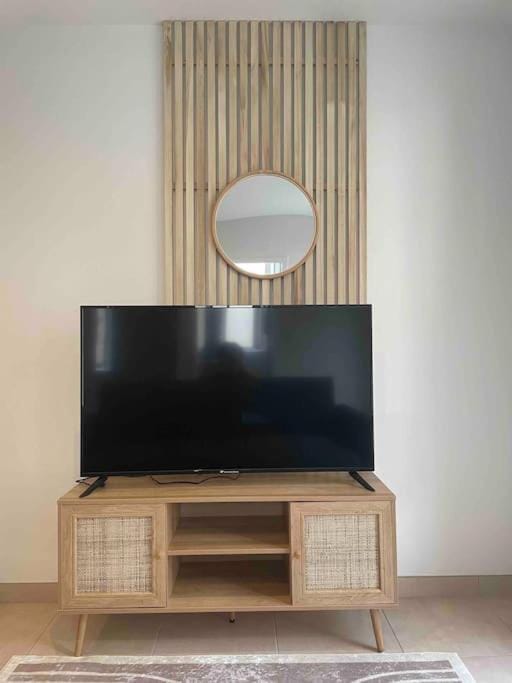 Communal lounge/ TV room, TV and multimedia