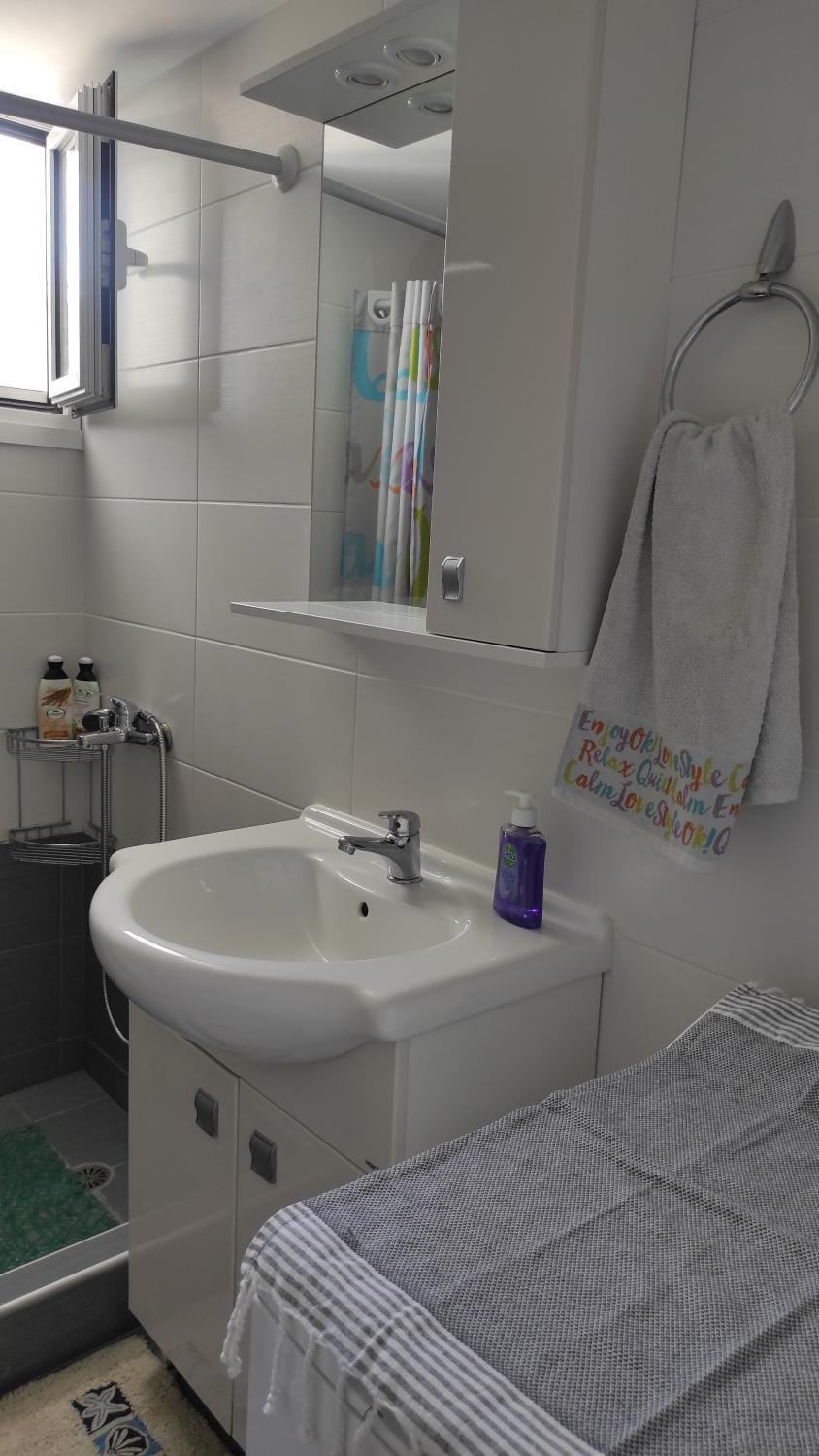 Bathroom, washing machine