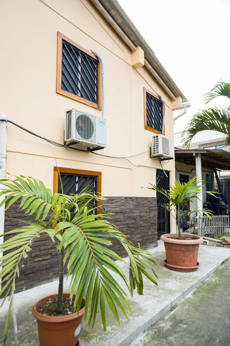 La Casa Naranja Hostal Bed and Breakfast in Olon
