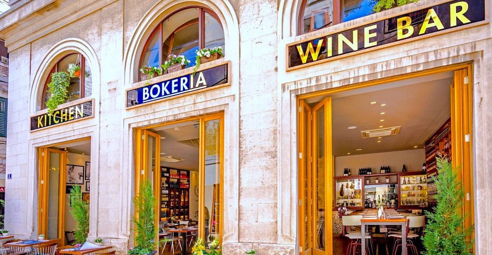 Restaurant/places to eat, Day, Lounge or bar, Food and drinks