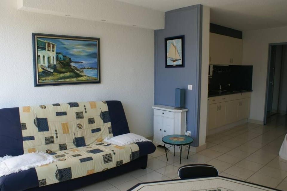 Studio 44, Héliopolis E au village naturiste Apartment in Agde
