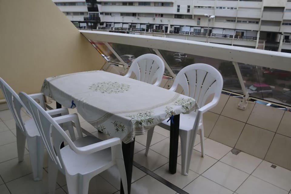 Studio 44, Héliopolis E au village naturiste Apartment in Agde