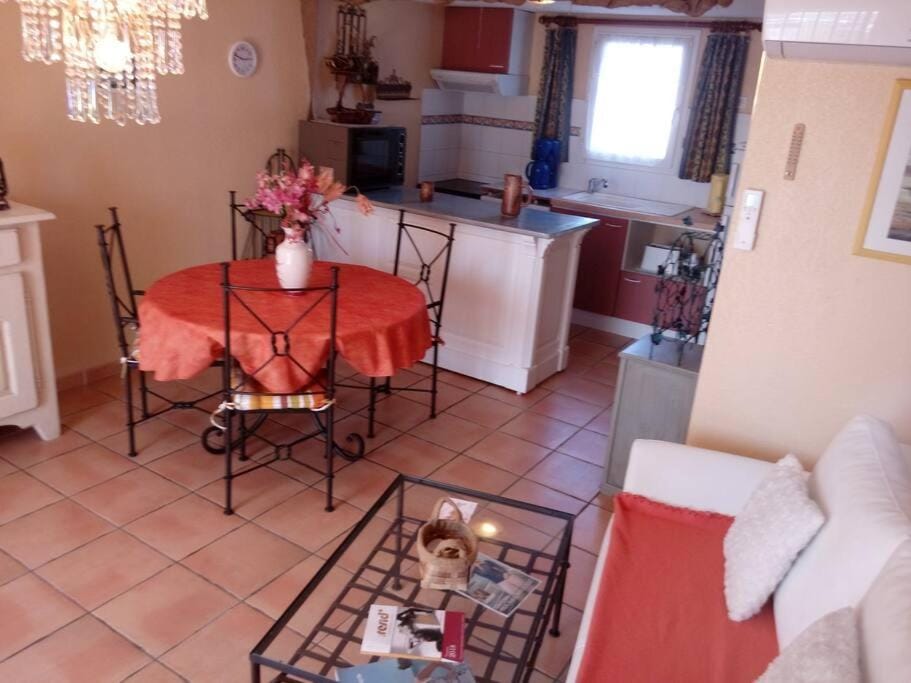 Villa 16, La Palmeraie, au village naturiste Apartment in Agde