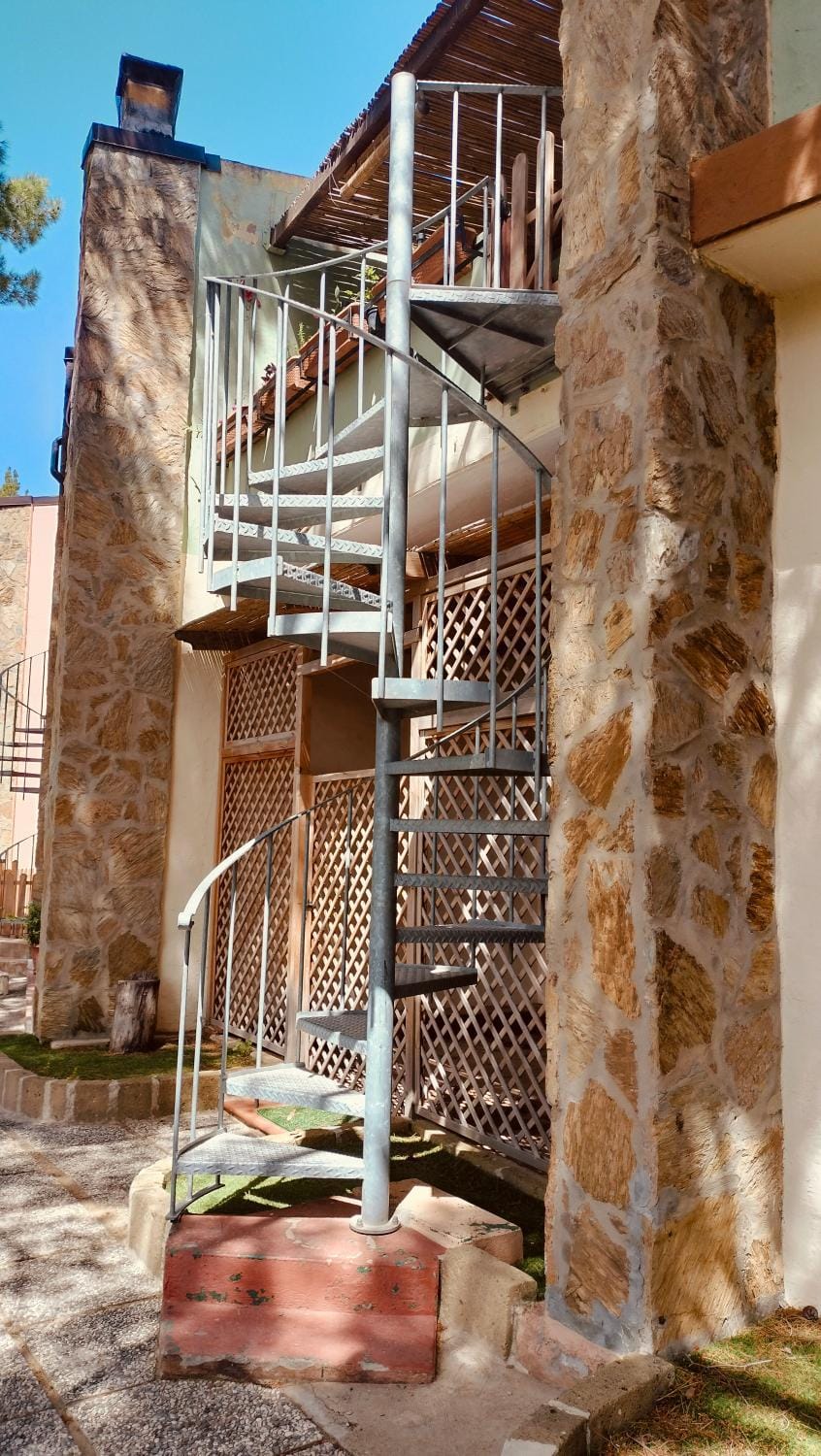 Property building, Day