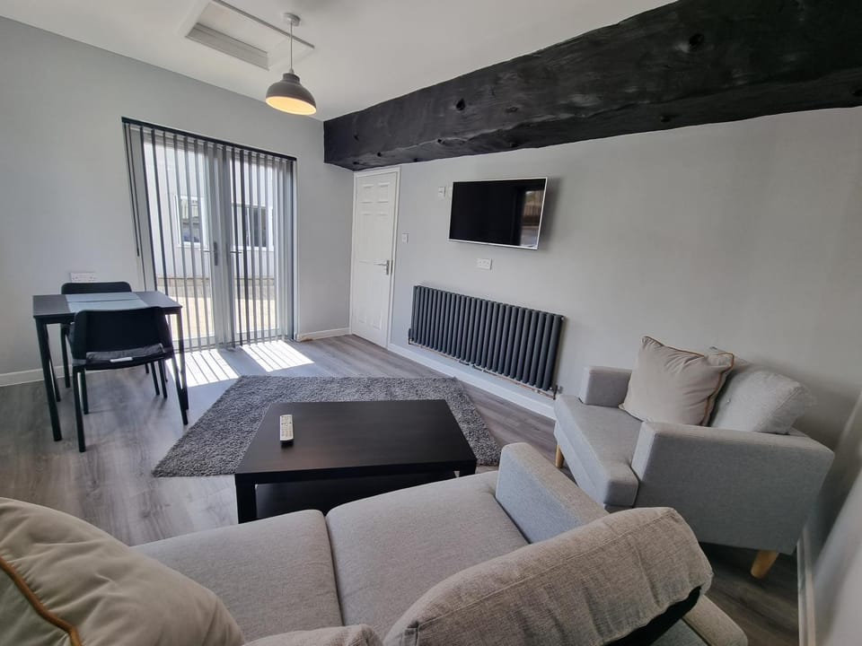 Communal lounge/ TV room