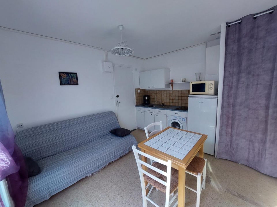 Appartement 1mn de la plage Apartment in Occitanie