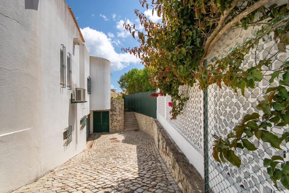 TAC - Vila Tina Vilamoura Villa in Quarteira