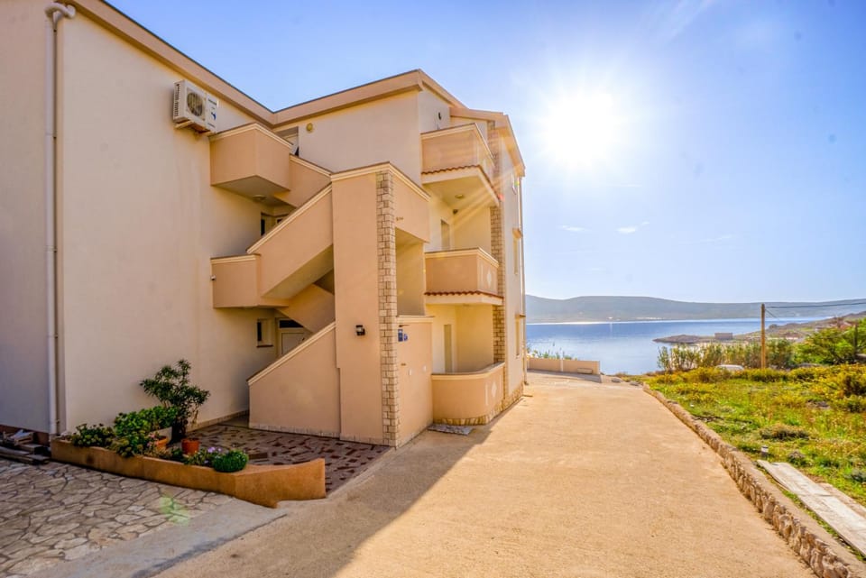 Property building, Sea view