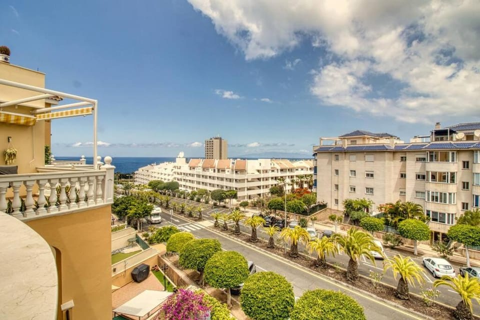 Duplex Paradise Parque Tropical 1 Los Cristianos Apartment in Los Cristianos