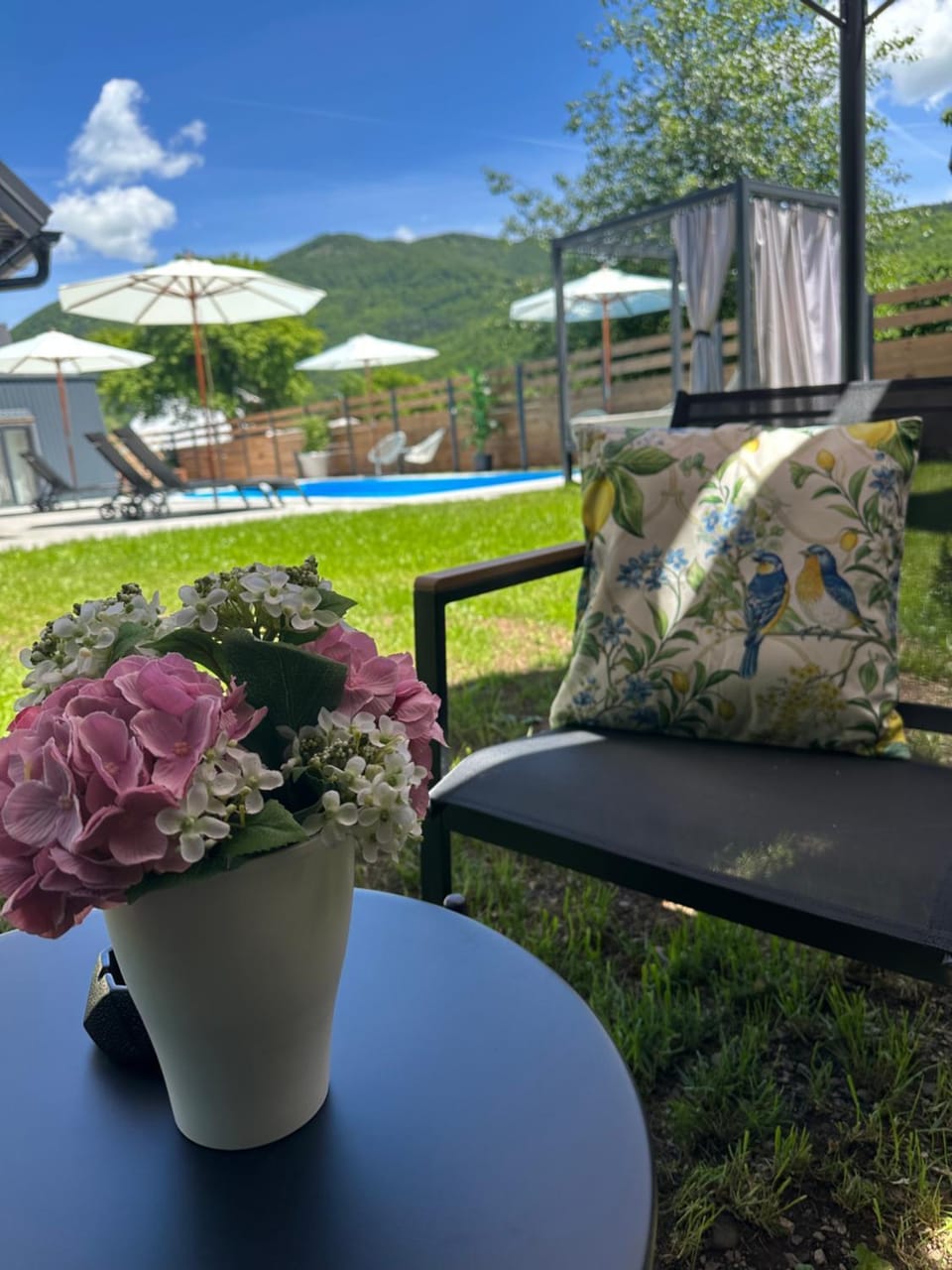 Blue Village Lux Bed and Breakfast in Montenegro