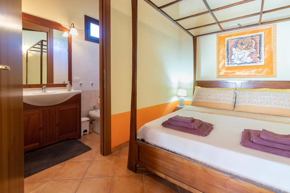 Property building, Living room, Bedroom
